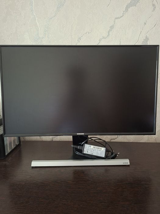 Монитор Samsung  model S24D590PL