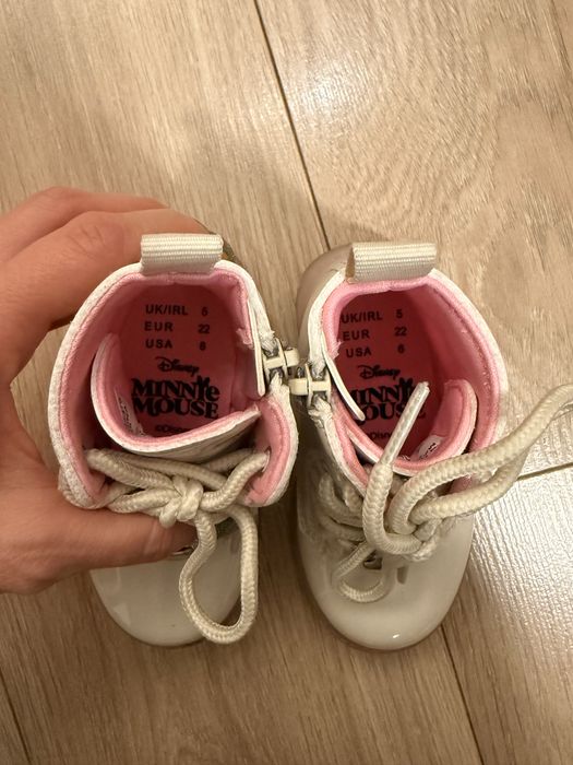 Светещи ботуши на Дисни Мини Маус р-р 22