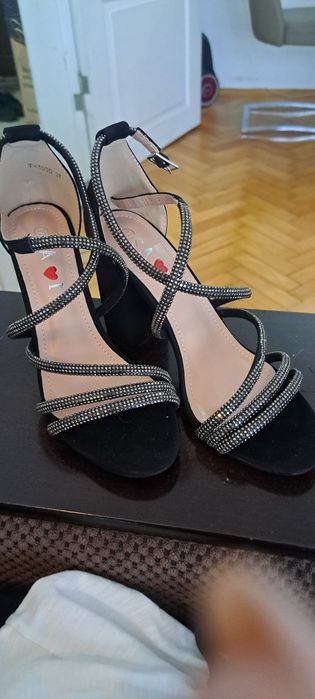 Дамски сандали на ток