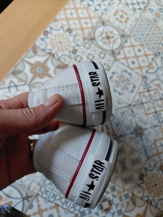 Vand tenesi converse