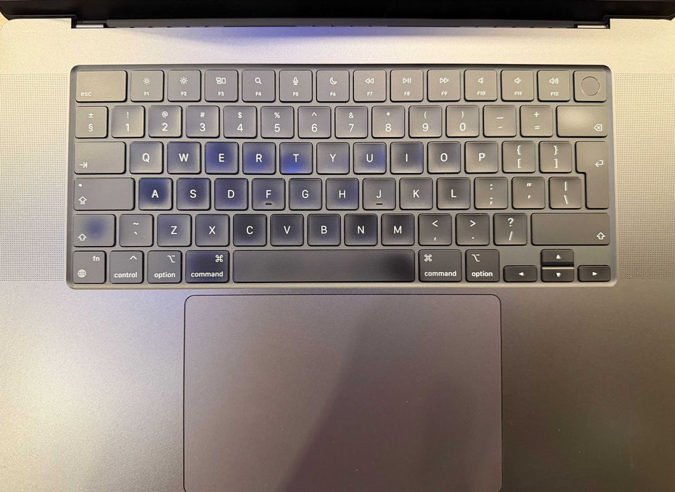 Apple MacBook Pro M3 Pro de vânzare | OLX.ro