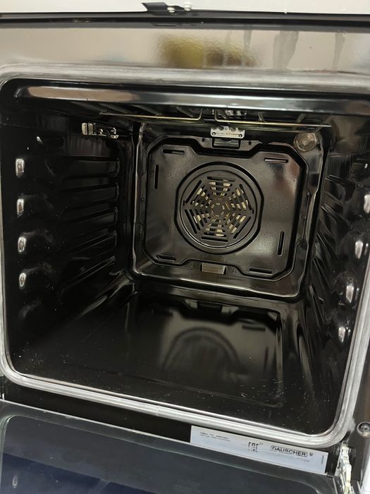 Плита с духовкой