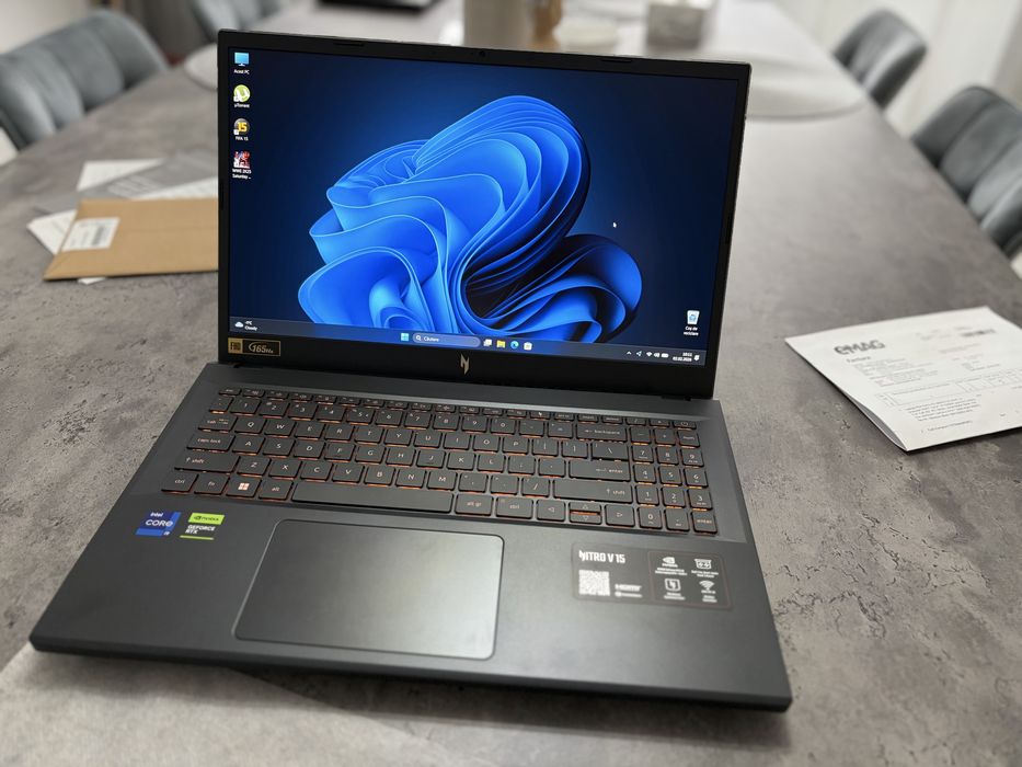 Acer Nitro V15 (Gaming) i9/1T ssd/8gb Video/32gb ram