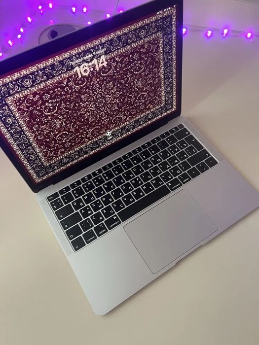 MacBook Air 2019 Продам Макбук Эйр 2019