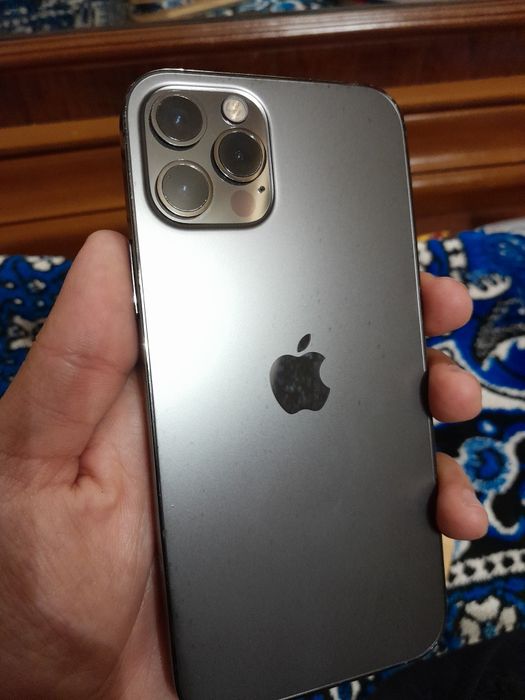 IPhone 12 pro sotiladi