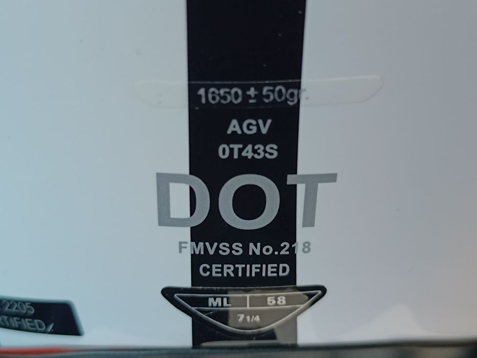 Мото шлем от итальянского бренда AGV