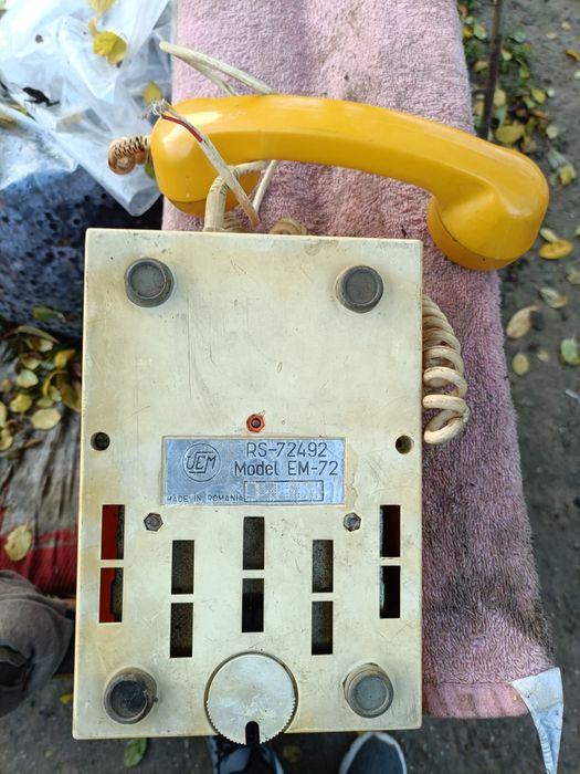 Telefoane fixe cu disc