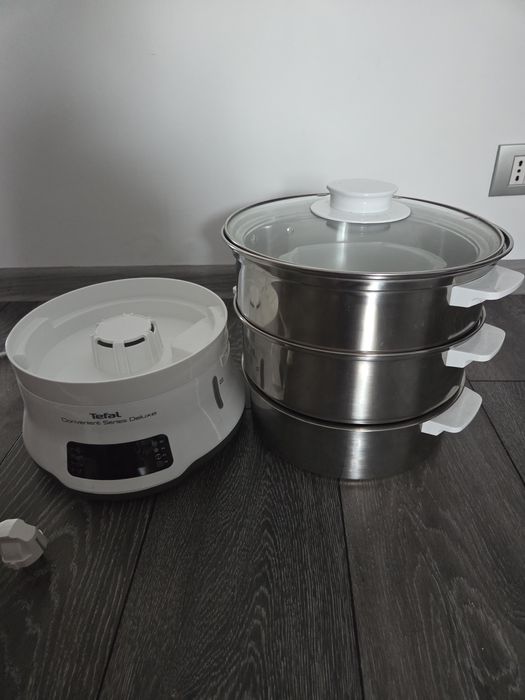 Vând aparat de fiert la aburi Tefal