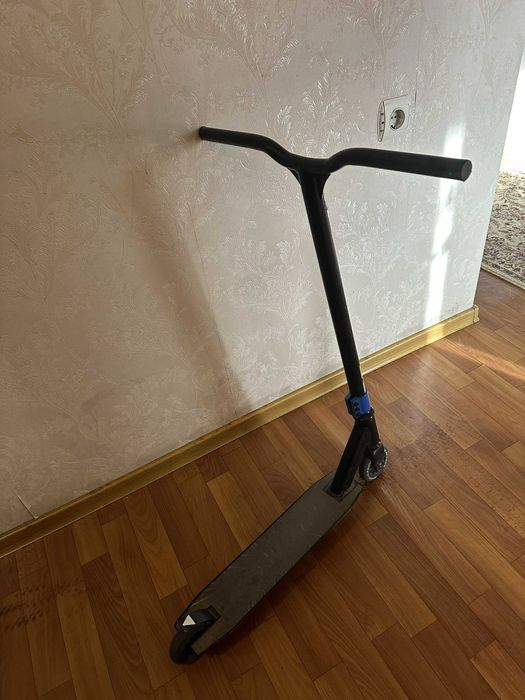 Продам самокат б/у