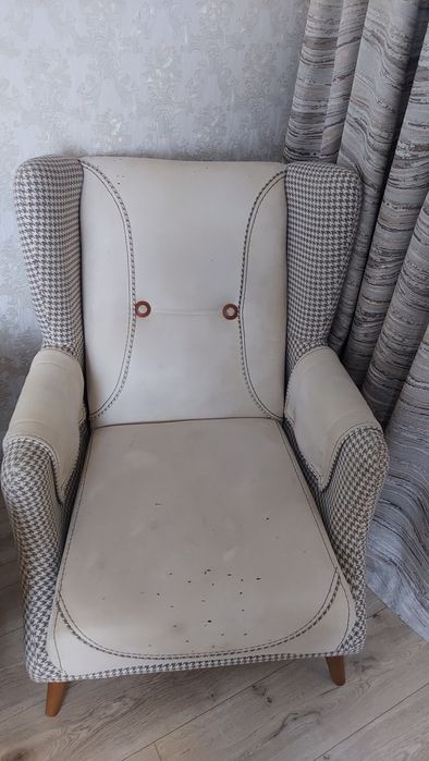 Диван и два кресла