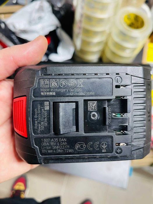 Acumulatori Bosch Proffesional 2.0 si 4.0Ah - cititi descrierea