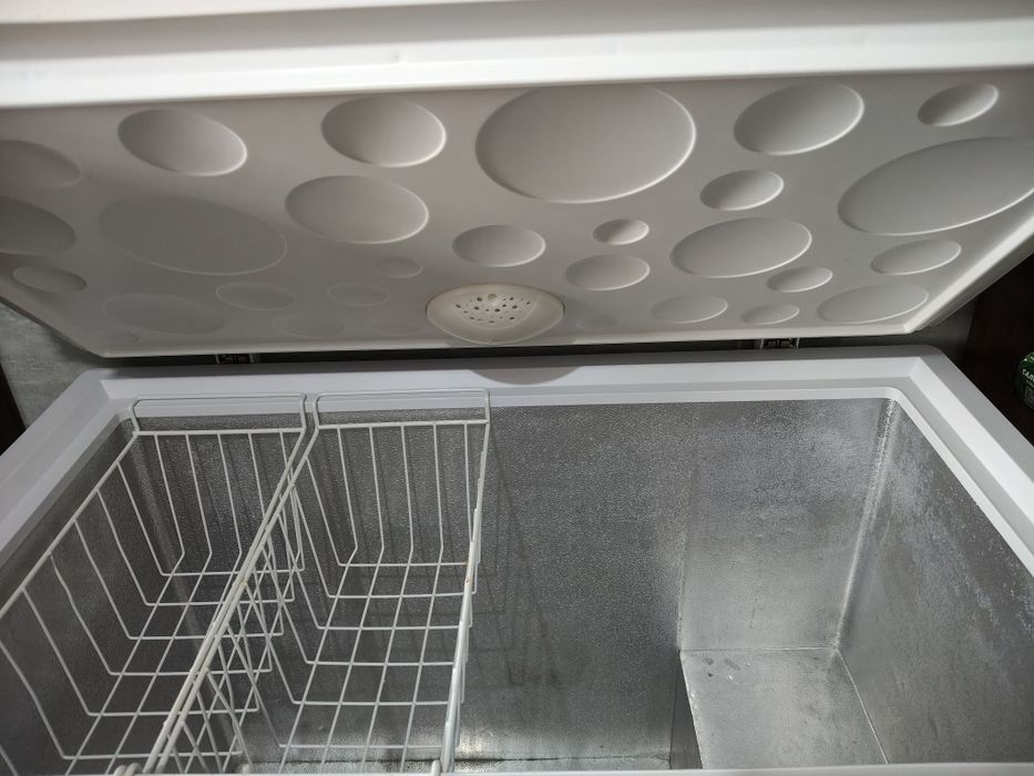 Продам морозильник haier