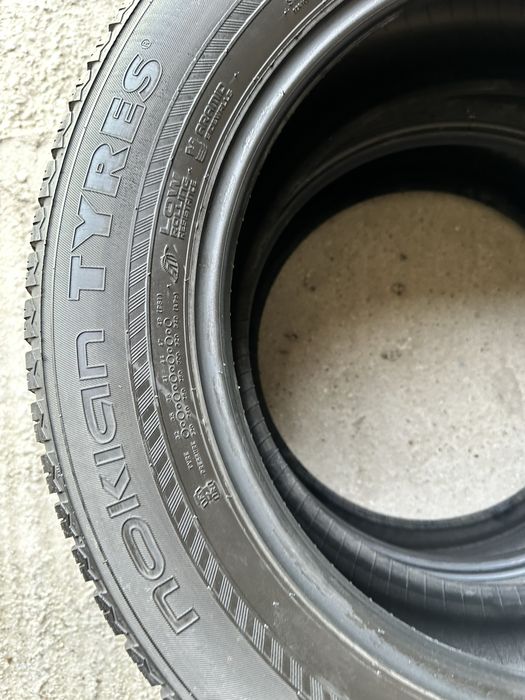 235/60 R18 Nokian WR SUV 4