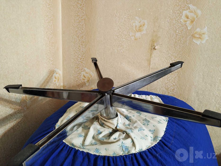 Продаются крутящиеся кресла