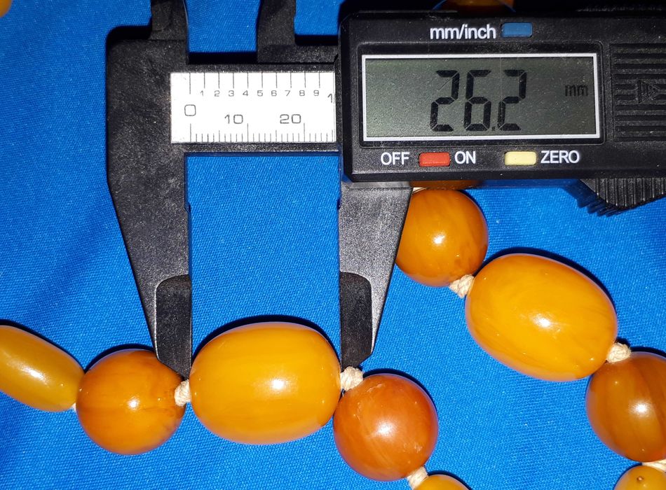 Стара кехлибарена / бакелитена огърлица гердан кехлибар/бакелит 193 гр