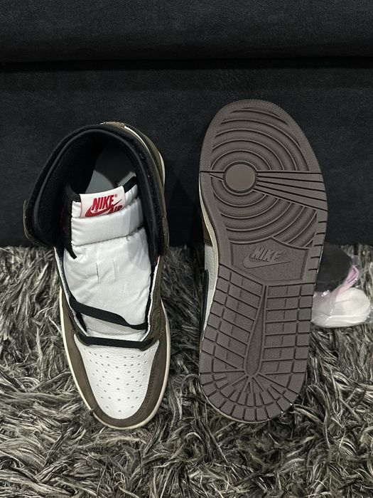 Jordan 1 High x Travis Scott Mocha