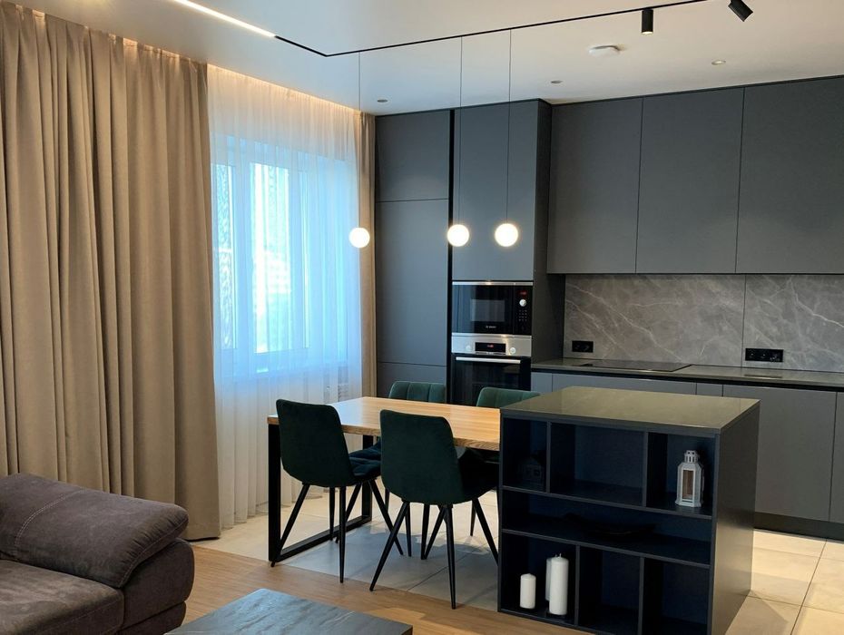 Создайте идеальную мебель на заказ для вашего дома
​
Мы — производ