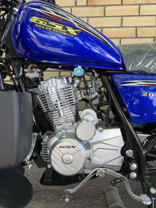 Продам мотоцикл GSX 200 куб
