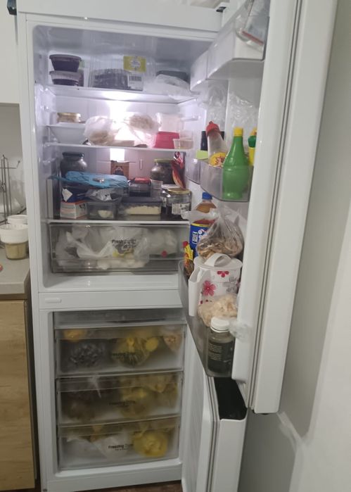 Холодильник LG продам