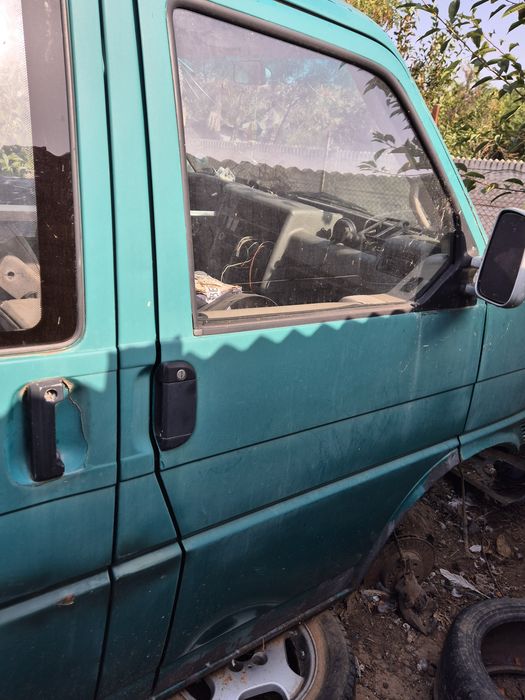 Usi , aripi , capota vw t4