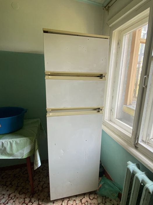 Продам холодильник