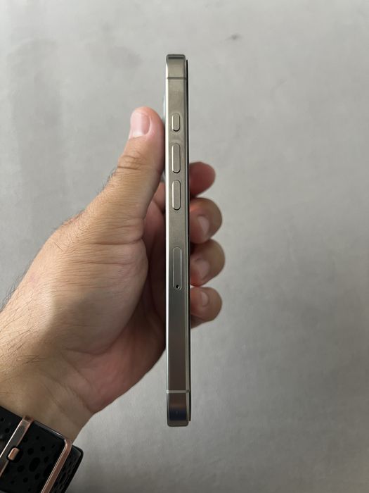 Продам iphone 16 pro 128gb