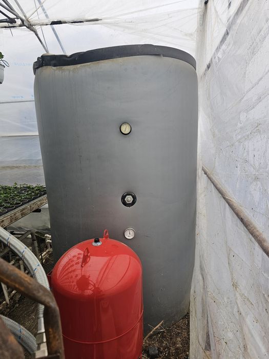 Panouri solare apa calda +puffer 2000l cu 1 serpentina