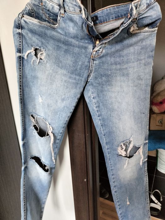 Джинсы...на размер 46,48