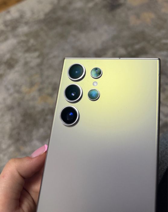 Samsung Galaxy S24 Ultra 256gb Natural Titanium Impecabil