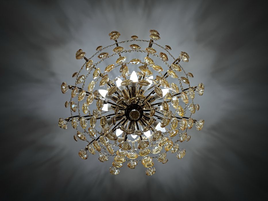 Продам Люстру для гостиной