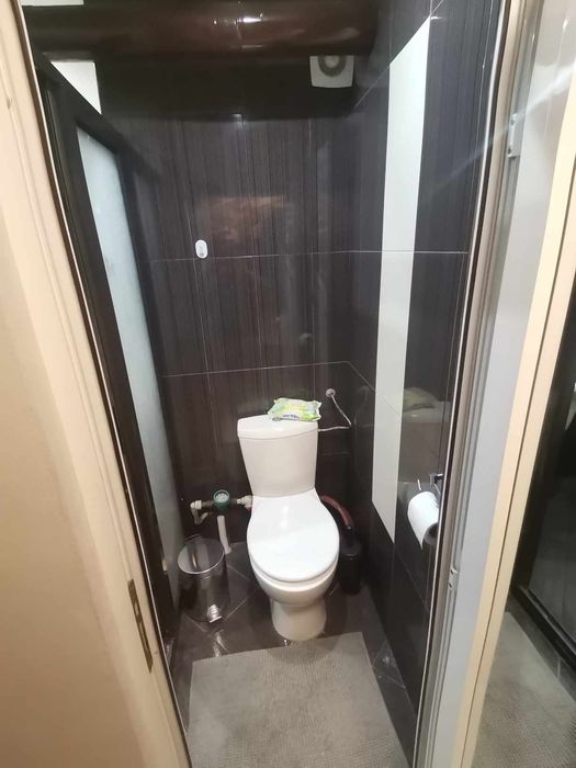 Дава се под наем Тристаен апартамент в Долни чифлик - 67 кв.м за 204 € - Снимка #8