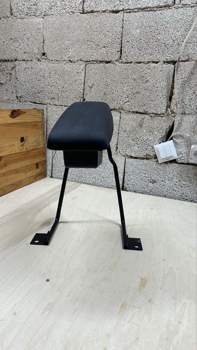 Подлакътник kamei за opel corsa b vw scoda  духалки audi a4 b6 ауди