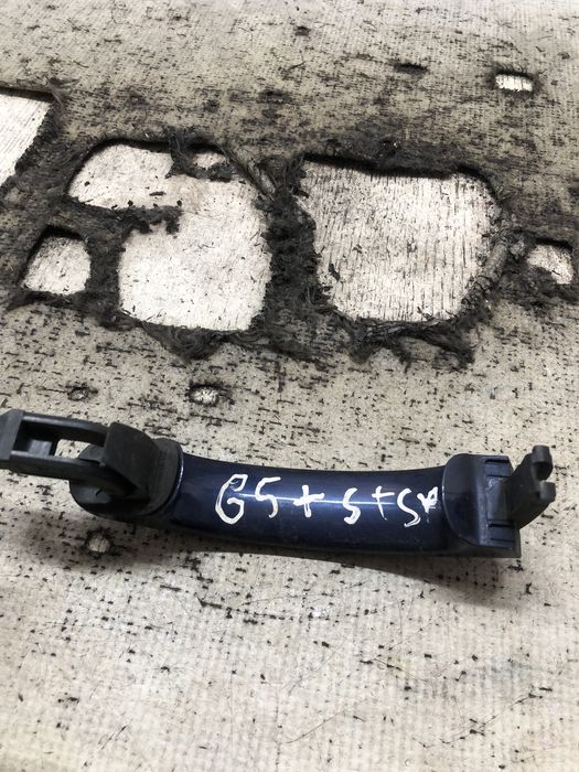 maner exterior stanga spate  volkswagen golf 5 plus 2006