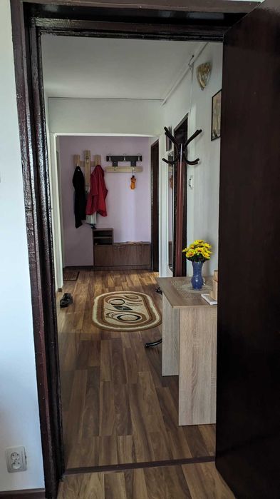 Inchiriez apart. 2 camere dec.