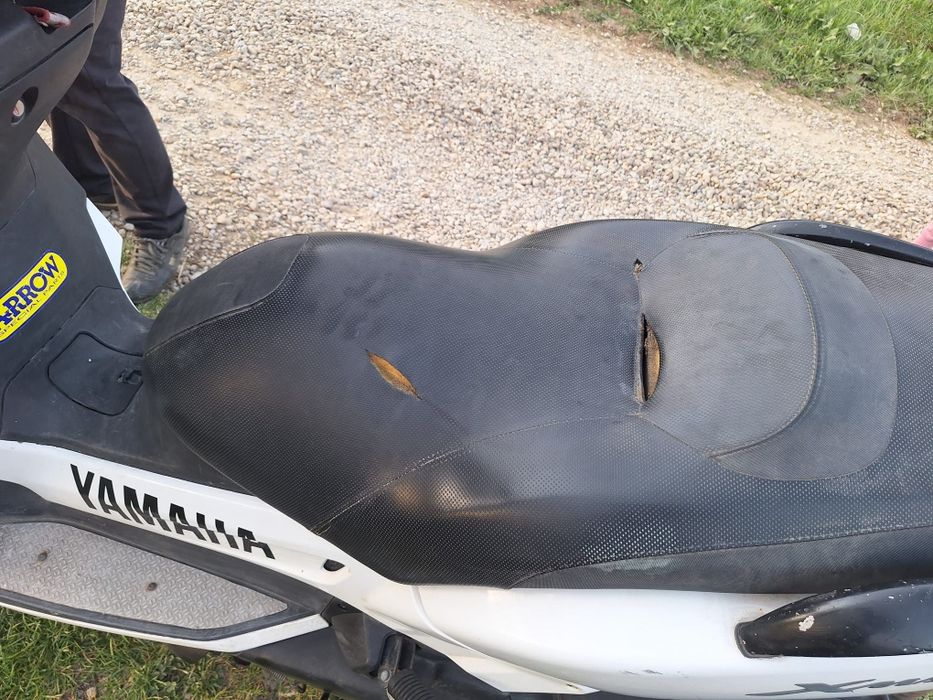 Vând scuter Yamaha xmax