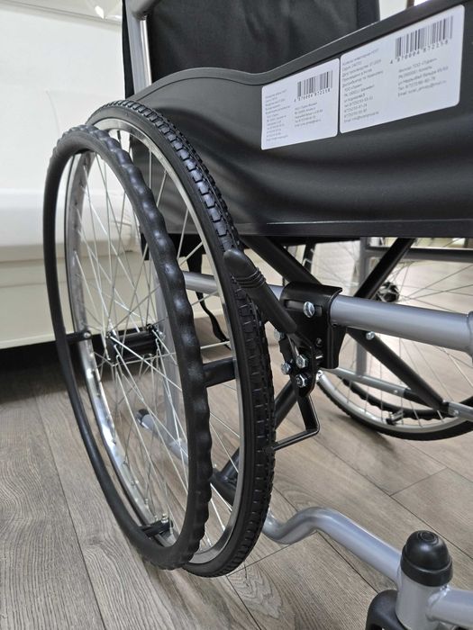 Прогулочная инвалидная коляска для дома и на улицу