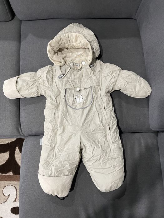 Продам комбинезоны детские