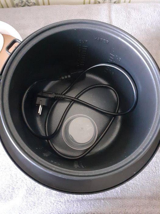 Мультиварка Midea