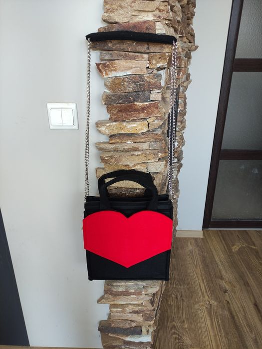 Дамска      чанта