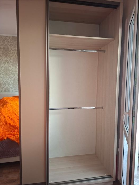 Продам шкаф купе в отличном состоянии