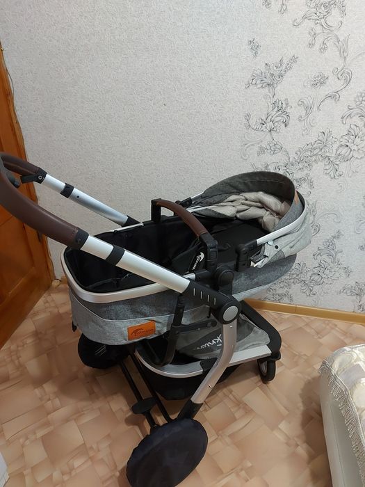 Продам коляску в нормальном состоянии
