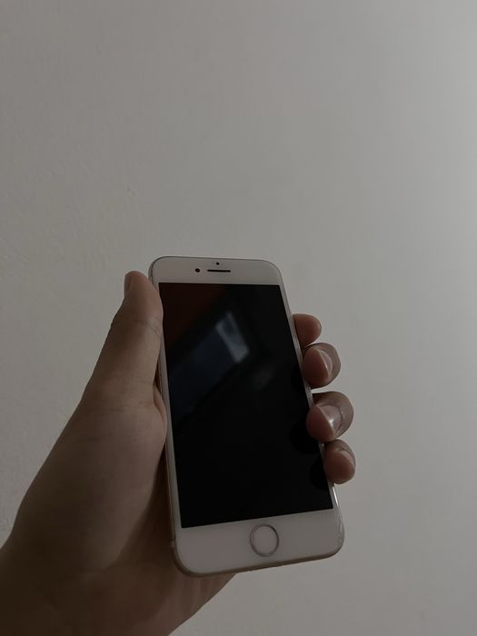 Продам Iphone7 100% 32гб