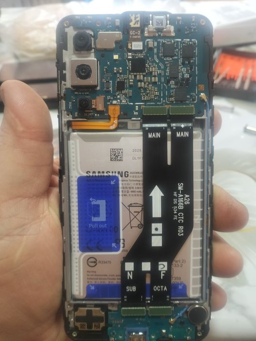 Самсунг а17 продам на запчасти