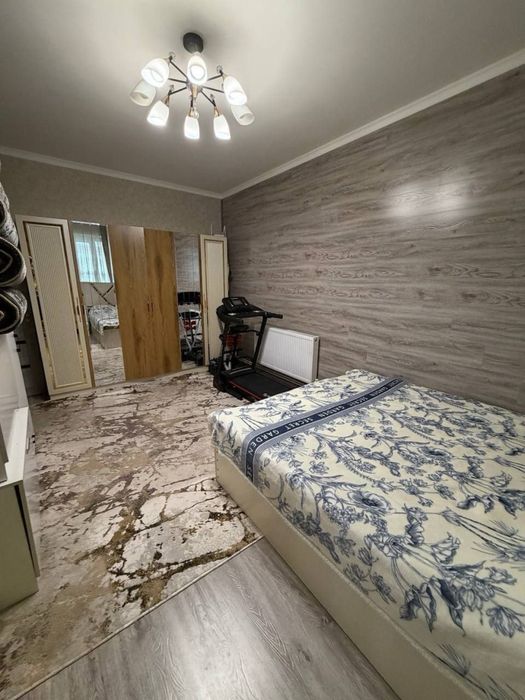 Продается 3 комн. квартира в Ангрене. 3 таж центр