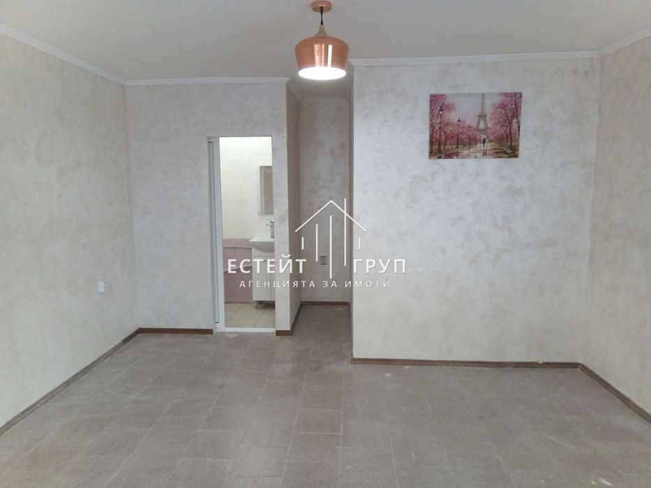 Дава се под наем Офис в Варна, Автогара - 32 кв.м за 255 € - Снимка #1