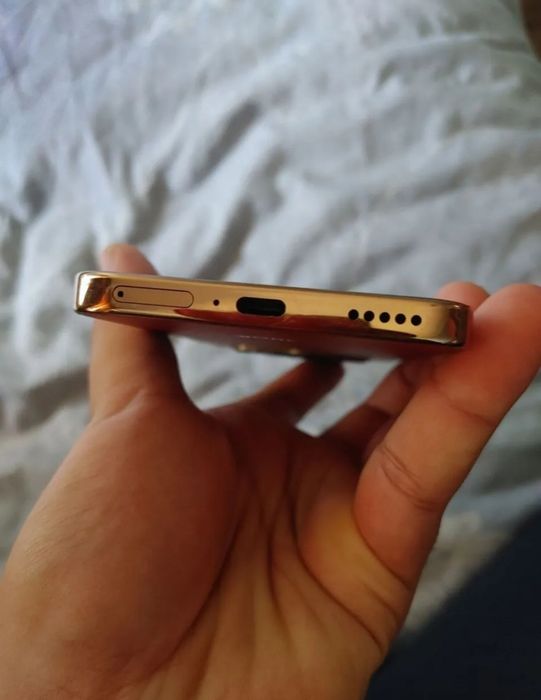 Honor X9D 12/256gb Idial holatda garantiyasi bor