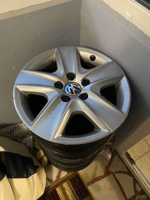 структурни метални джанти с оригинални WV тасове 16 цола