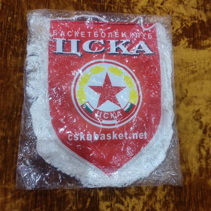 Продавам флагче на ЦСКА
