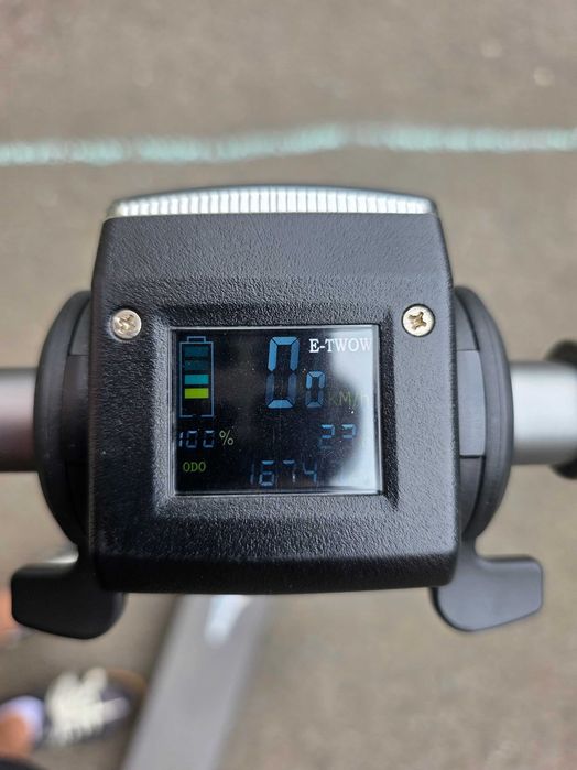 Trotineta electrica E-TWOW Booster ES – stare foarte buna, 1674 km, baterie originala