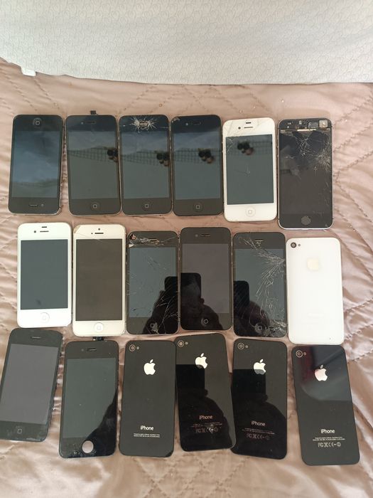 Лот от телефони iPhone